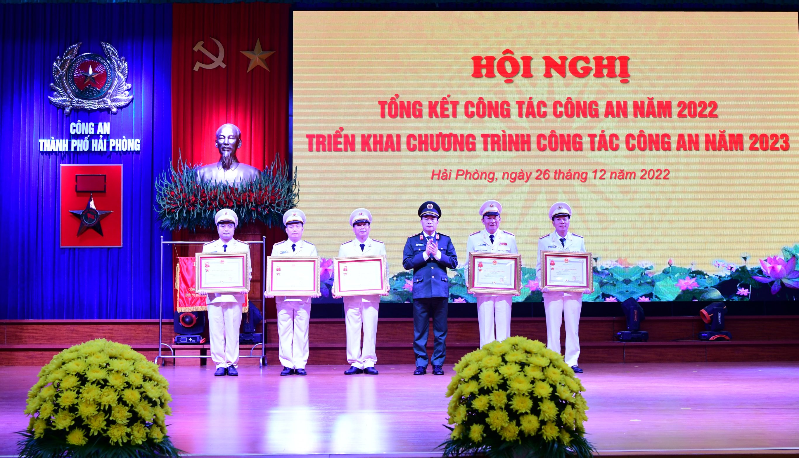 Công an thành phố tổng kết công tác năm 2022, triển khai Chương trình công tác Công an năm 2023